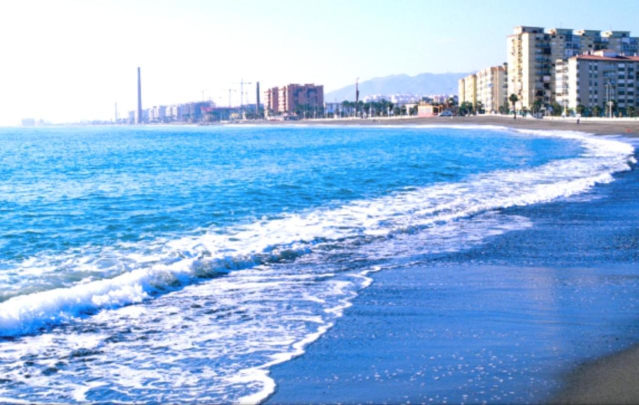 Habitacion Doble En Apartamento Compartido Dream In Malaga, Junto A Vialia Y Playa エクステリア 写真